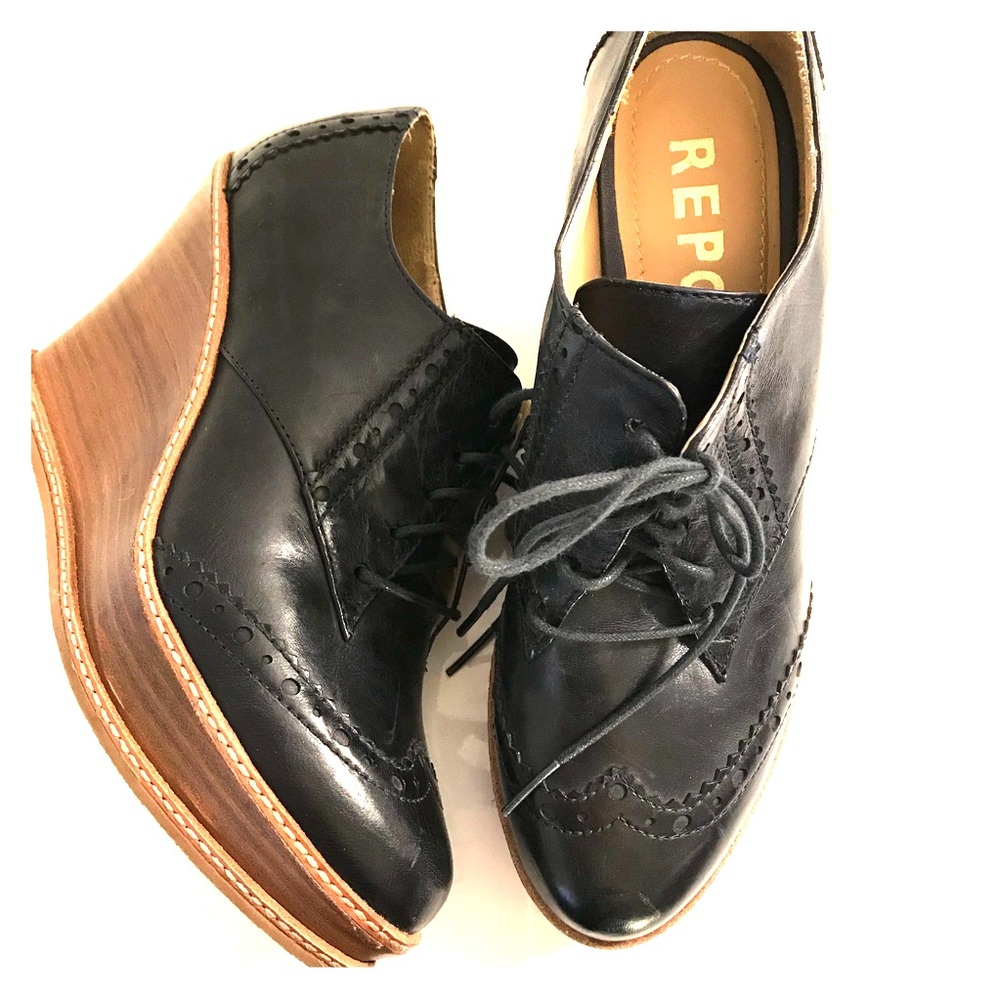 Wedge oxford, report